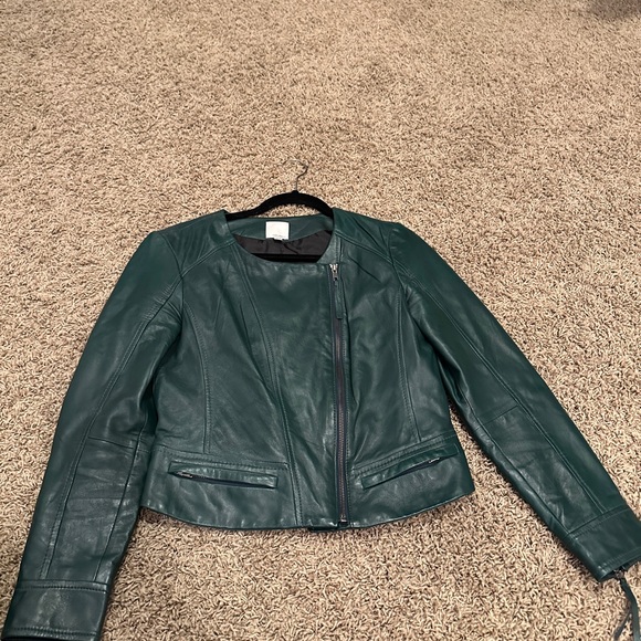 Green Leather Jacket with Subcategory Features - Picture 4 of 7